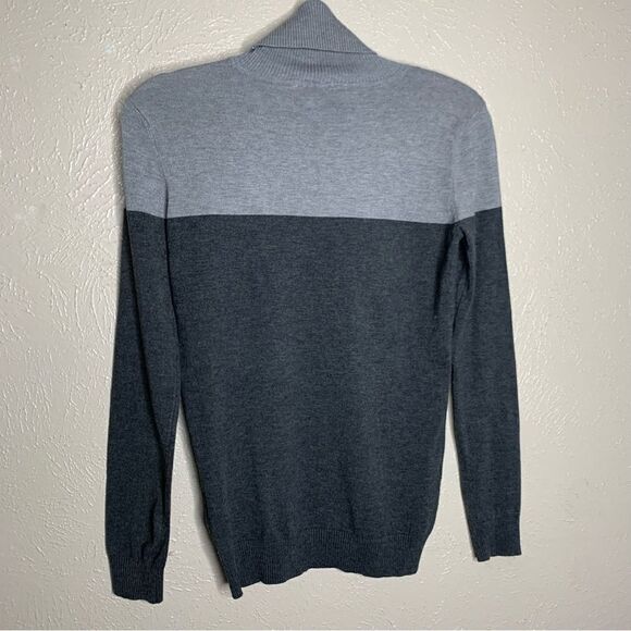 Calvin Klein two tone gray turtleneck long sleeve sweater - Picture 5 of 9